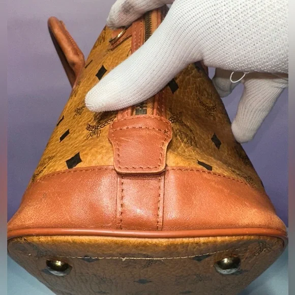 MCM Heritage Collection Tote Bag w/COA - EUC - Picture 7 of 16